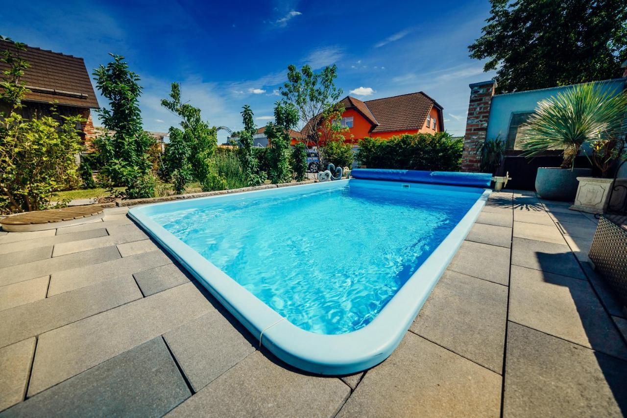 Alte Schmiede Mit Sauna, Pool Und Whirpool Im Aussenbereich Schoenstes Ferienhaus Der Lausitz Elsterheide Extérieur photo