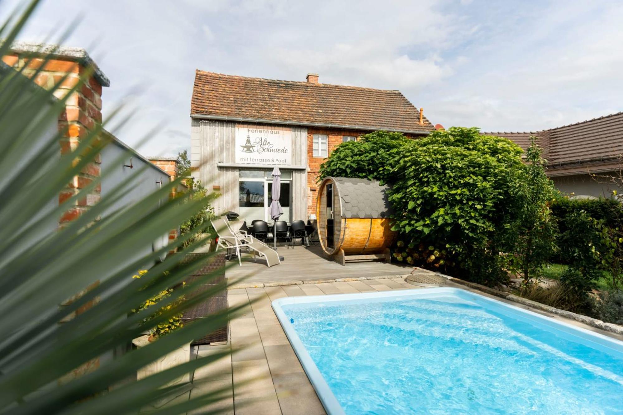 Alte Schmiede Mit Sauna, Pool Und Whirpool Im Aussenbereich Schoenstes Ferienhaus Der Lausitz Elsterheide Extérieur photo